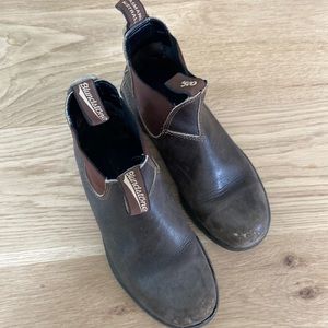 Blundstone boots , brown , 6.5